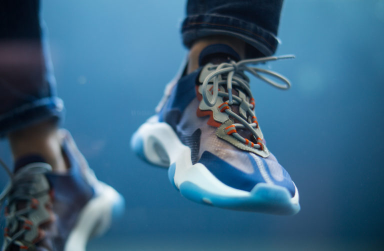 SNEAKERS BLUE MATERIALE TRANSPARENTE - immagine 5