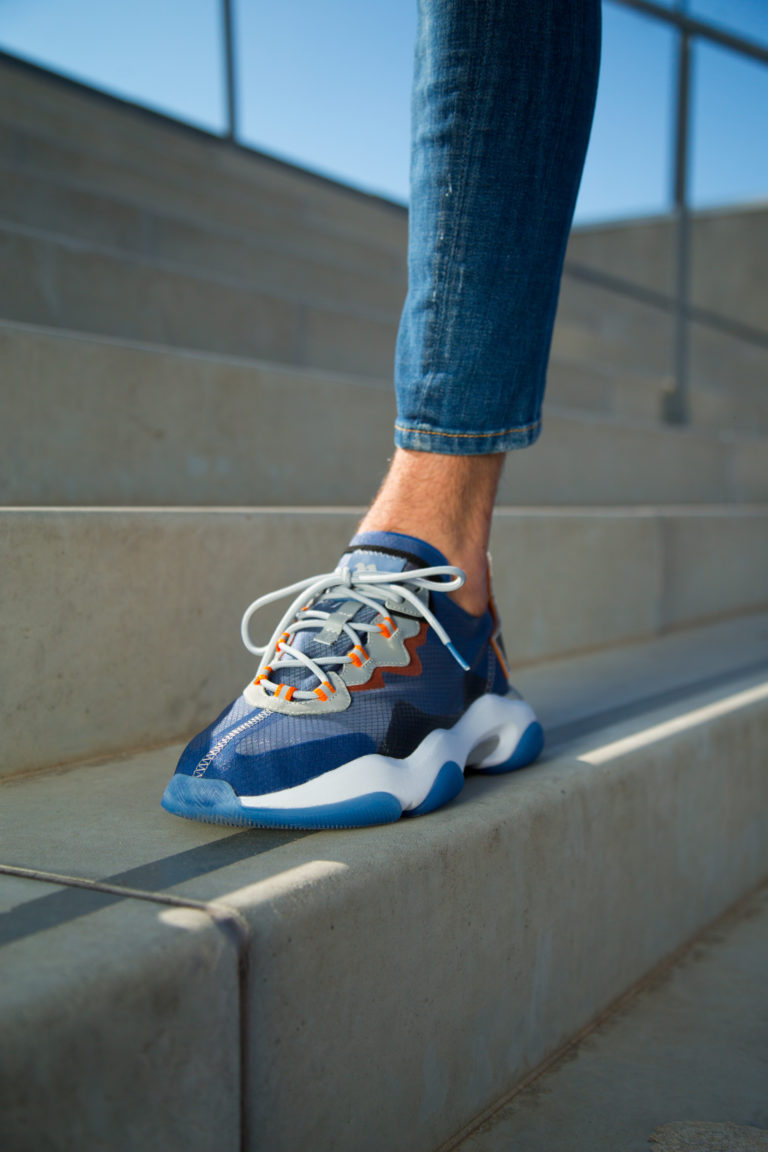 SNEAKERS BLUE MATERIALE TRANSPARENTE - immagine 6